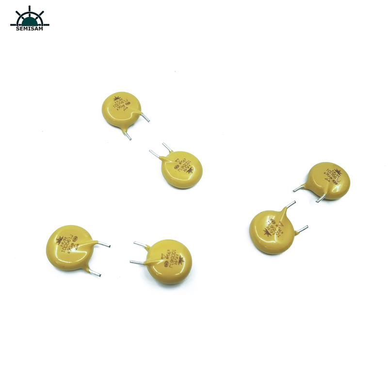 China Componentes de la electrónica ODM, MOV AMARILLO 10mm 10d561 560V óxido de zinc Varistor MOV para el aparato doméstico